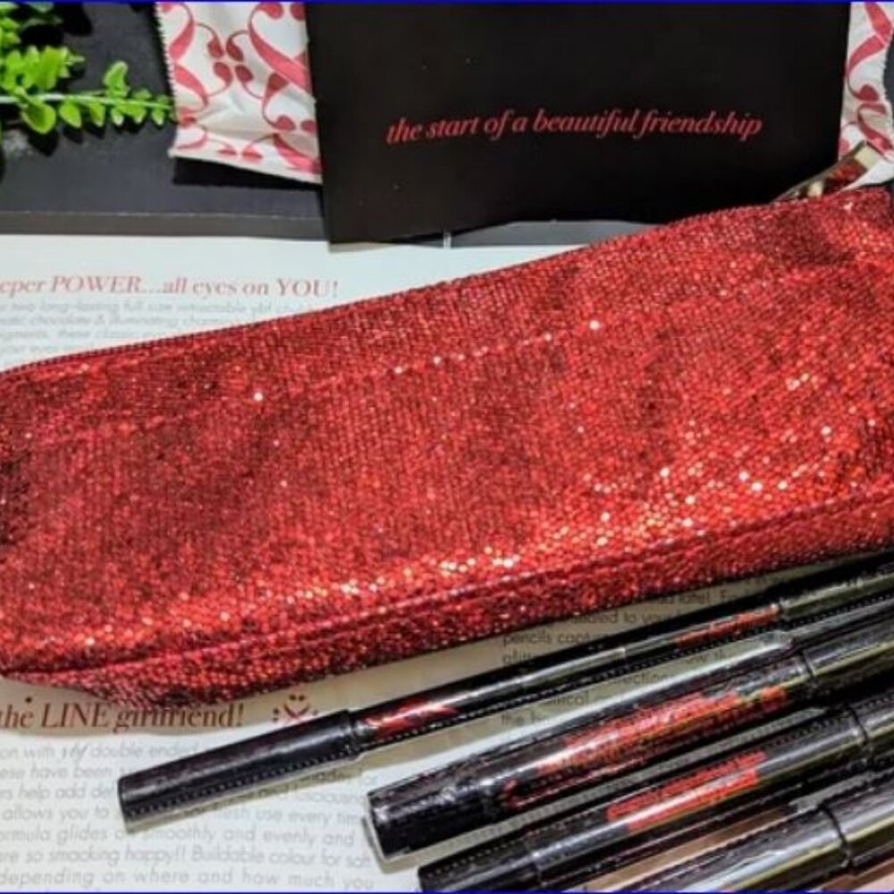 YBF Glittery Red Zip Pouch Art Pencils / MakeUp Bag / Stationery Supplies - NWOT - Picture 3 of 14